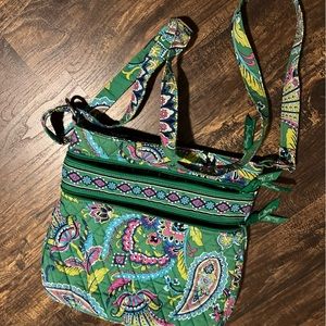 Green Vera Bradley floral crossbody!